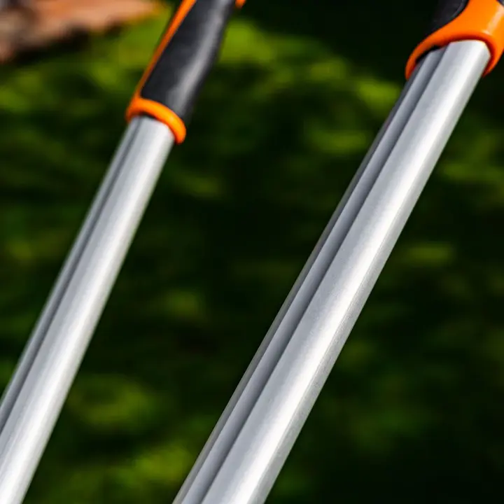 Bypass tipi budama makası 710 mm, 45 mm'ye kadar kesim çapı, baskı gücünü %30 artıran dişli
