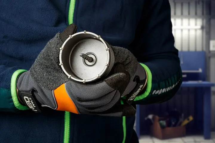 Karbür uçlu delik açma testeresi 85 mm, SDS+ adaptörlü ve kılavuz matkap uçlu