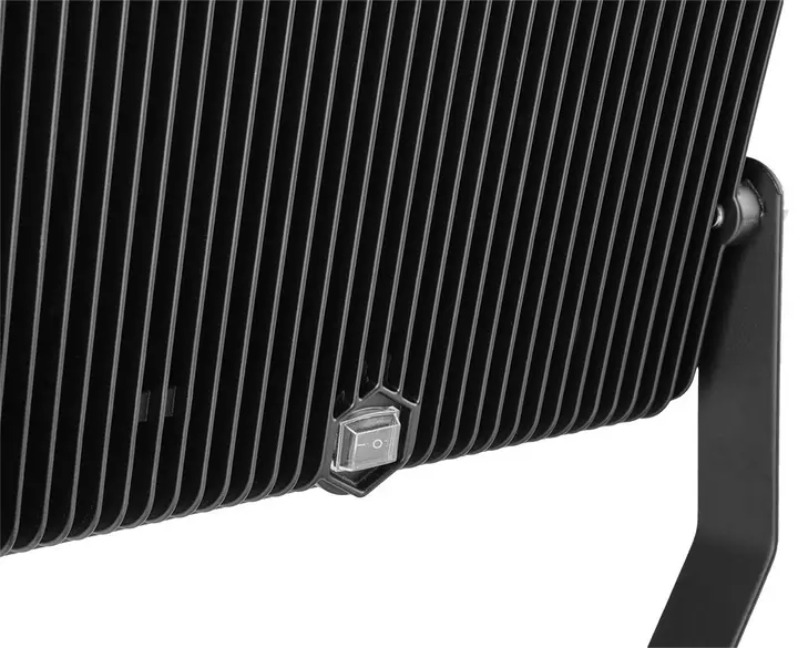 Çift projektör 2x100W SMD LED 2 x 8500lm, 1,8 m tripod üzerinde, kablolu